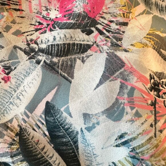 H&M - Kids Floral Mini Dress - Picture 4 of 4